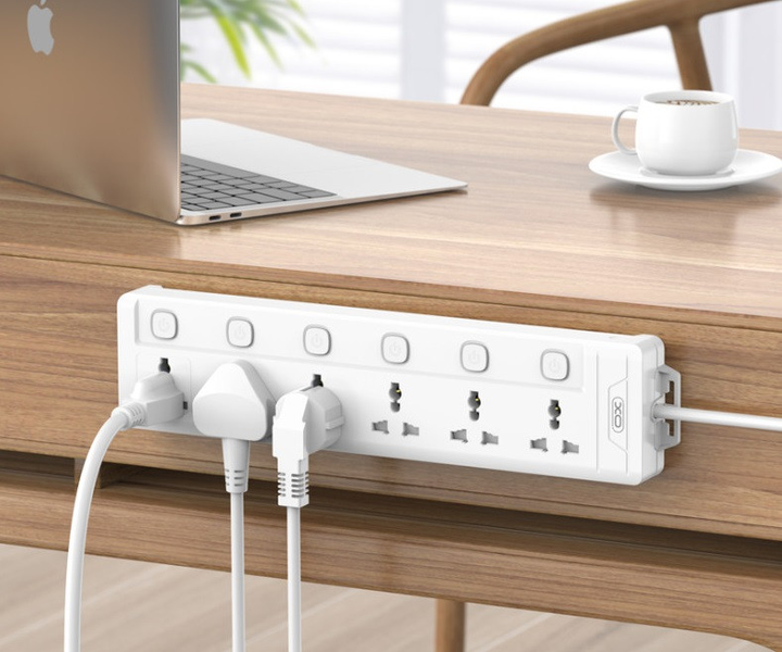 XO-WL18-EU-Long-Row-6AC-Power-Socket-with-Independent-Switch-2.webp